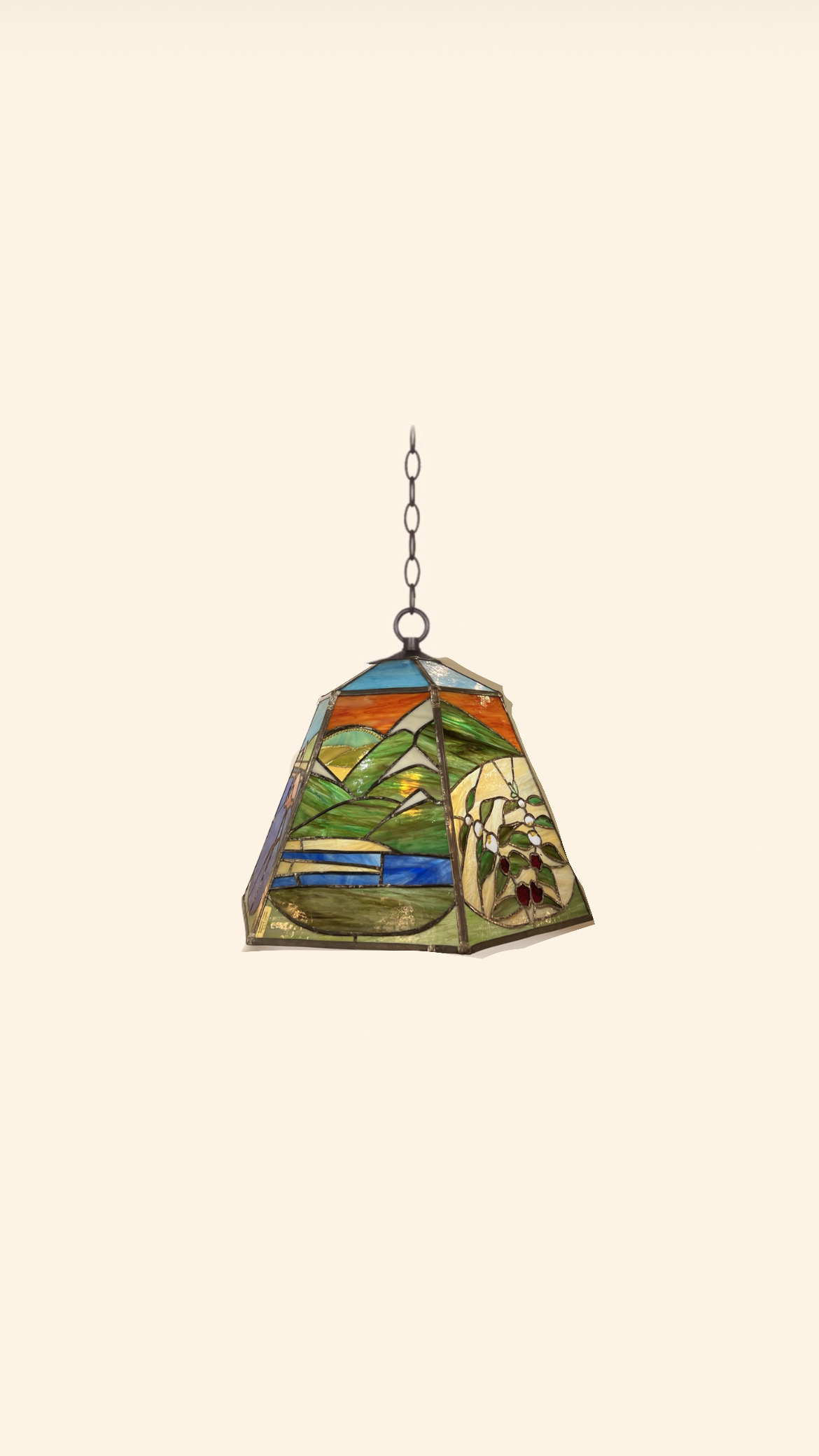 Tiffany taklampa med landskapsmotiv 48 cm 